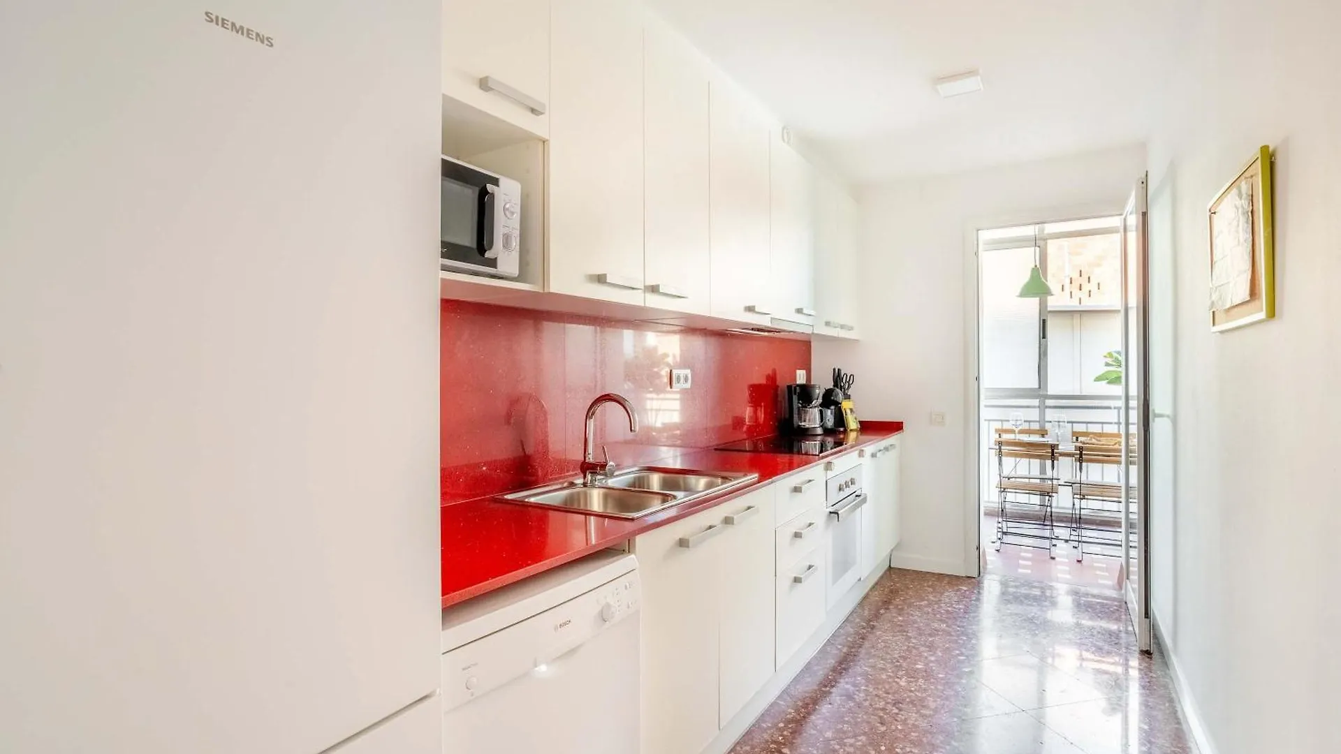 Big Apartment For 15 In The Heart Of Eixample Barcelona Spain